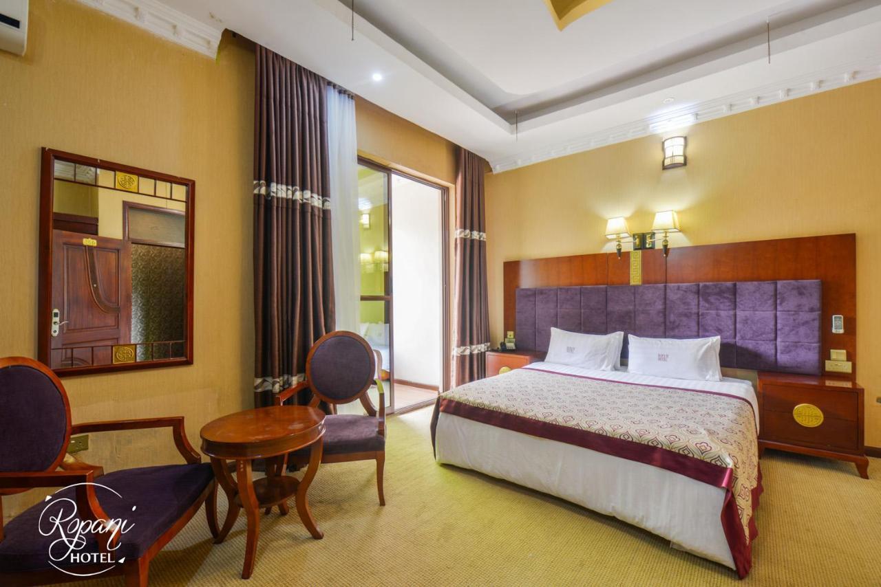 Ropani Hotel Kitende Eksteriør bilde